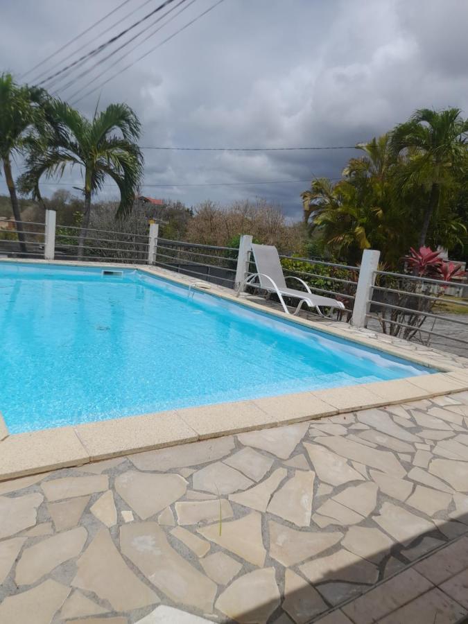 Zen'O Devilla Sainte-Anne  Bagian luar foto